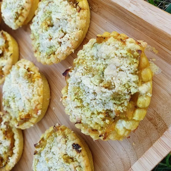 Tartelettes Crumble Au Saumon Et Aux Poireaux Recette I Cook In Guy